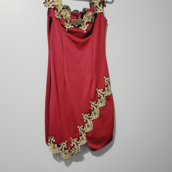 Dressess, above knee - Picture 6 of 11